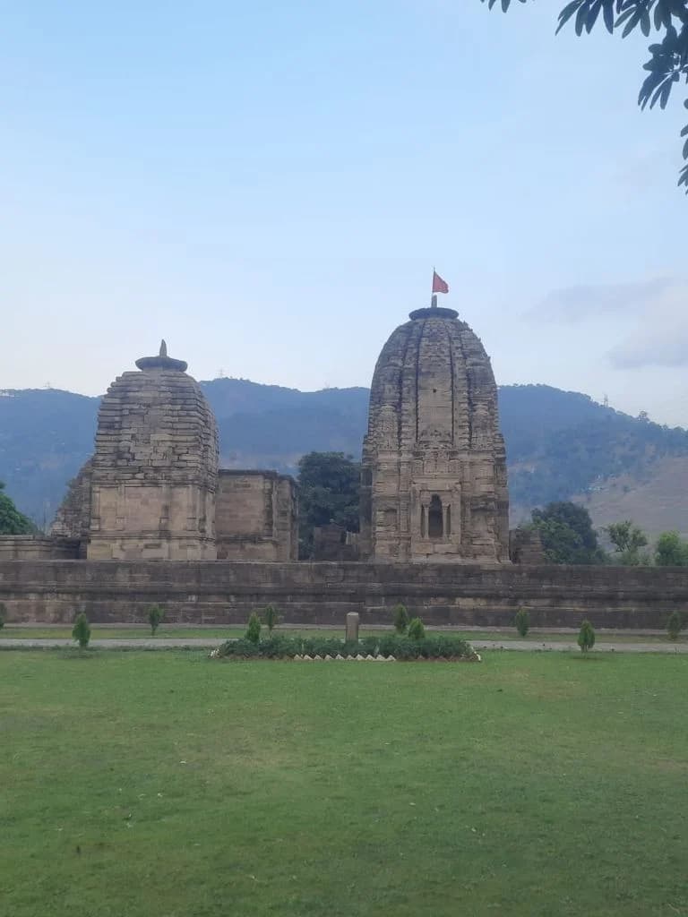 kiramchi_temples_6.jpg