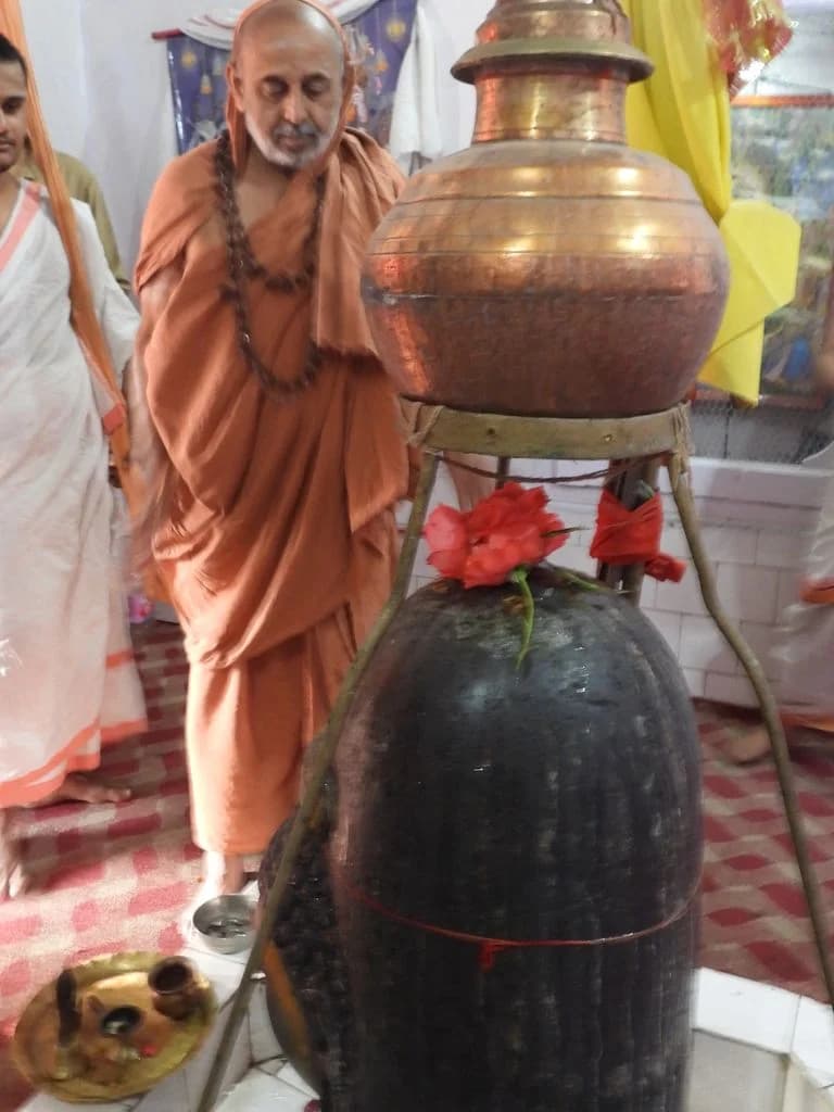 kotitirtha_shiva_linga_10.jpg