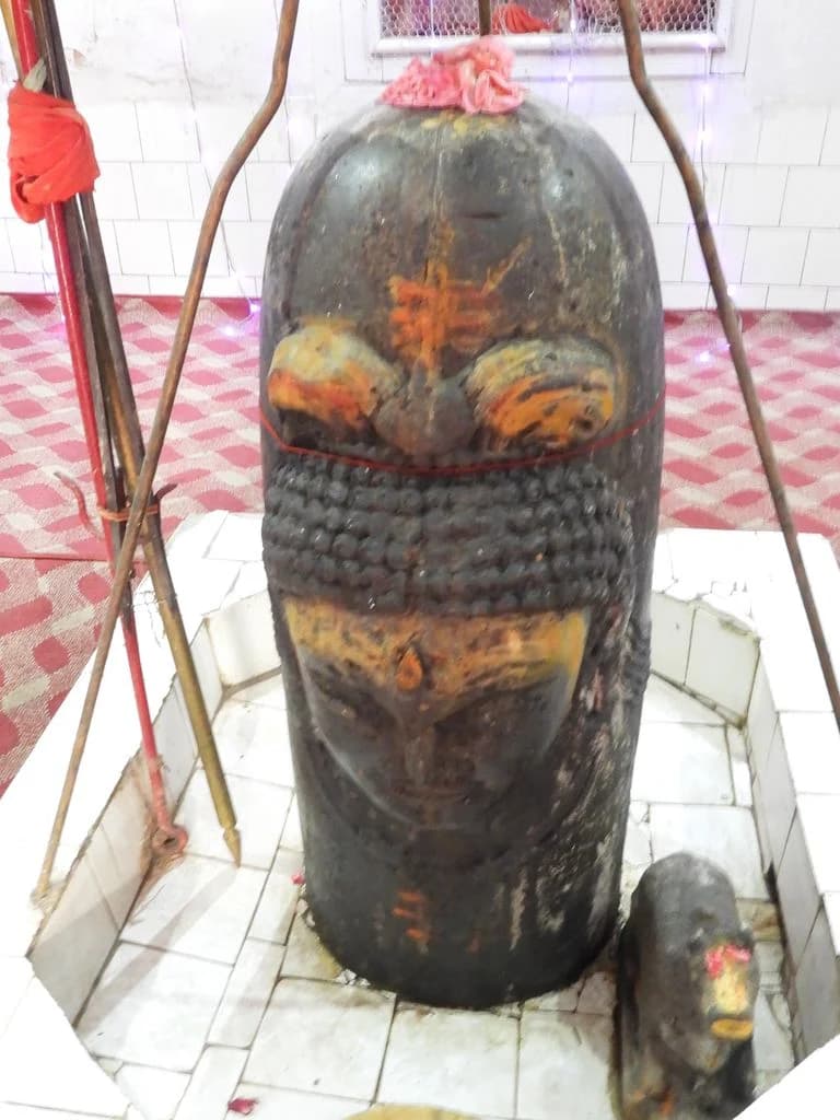 kotitirtha_shiva_linga_8.jpg