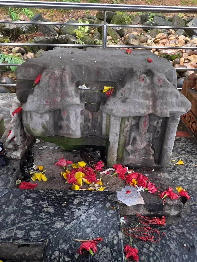 malinithan_mandir_13.jpg