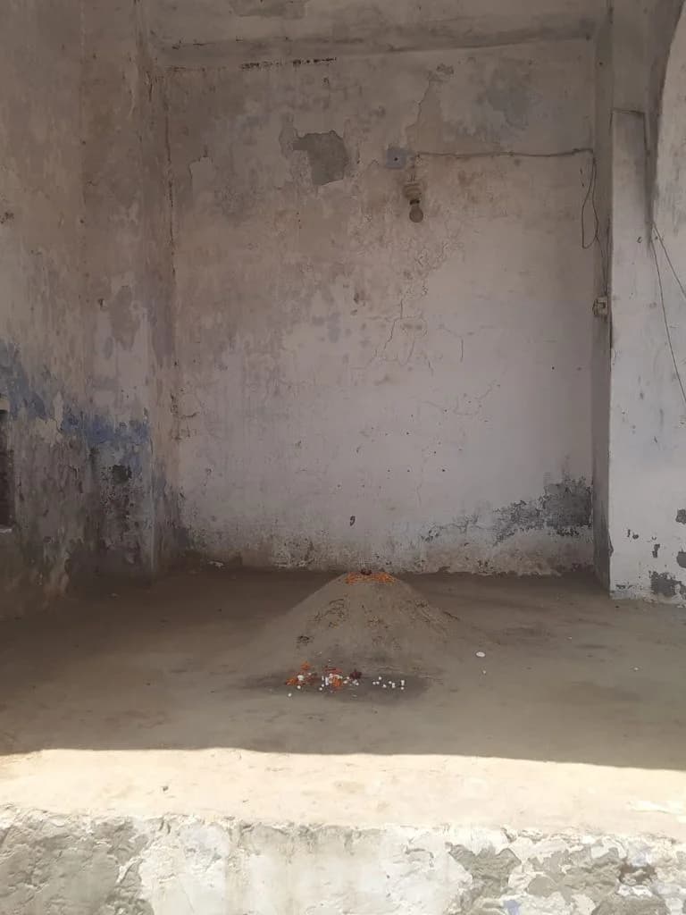 meerut_mansa_devi_mandir_14.jpg