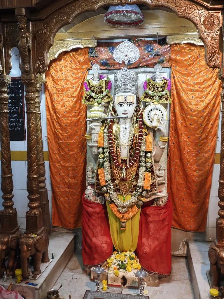 Shri Omkareshwara Vishnu Bhagwan Mandir - Shuklatirth