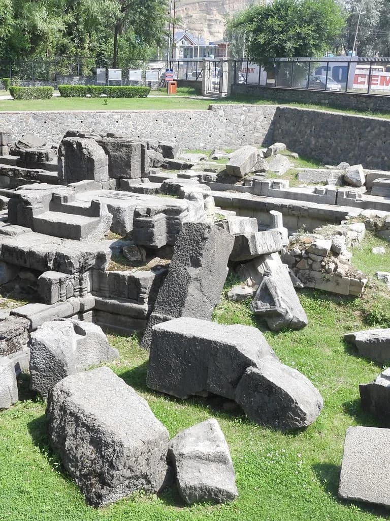 pattan_sugandhesa_mandir_10.jpg