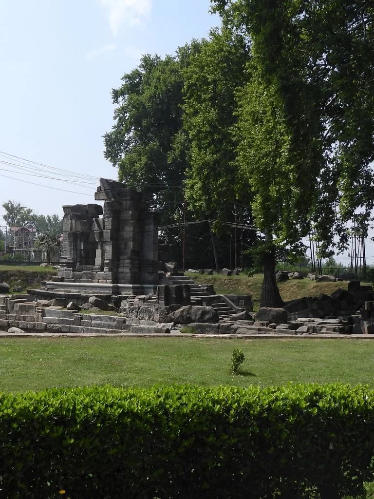 pattan_sugandhesa_mandir_3.jpg