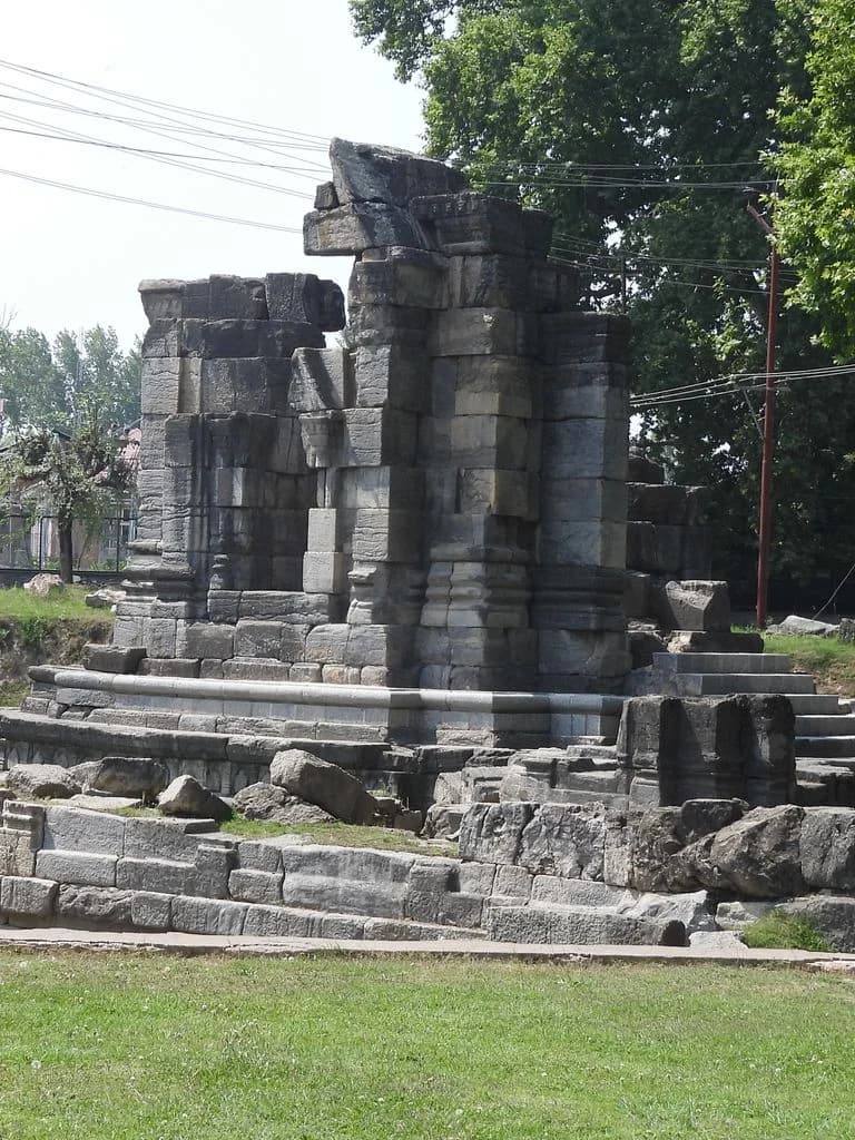 pattan_sugandhesa_mandir_4.jpg