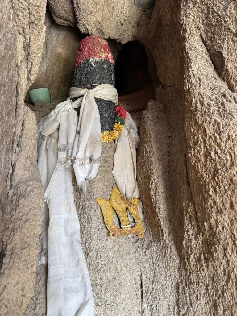 rimpoche_shiva_linga_2.jpg