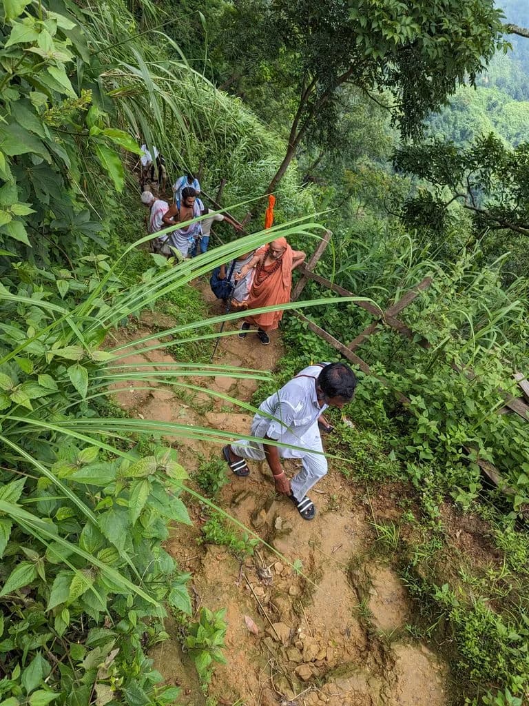 robipur_bhuban_baba_mandir_6.jpg