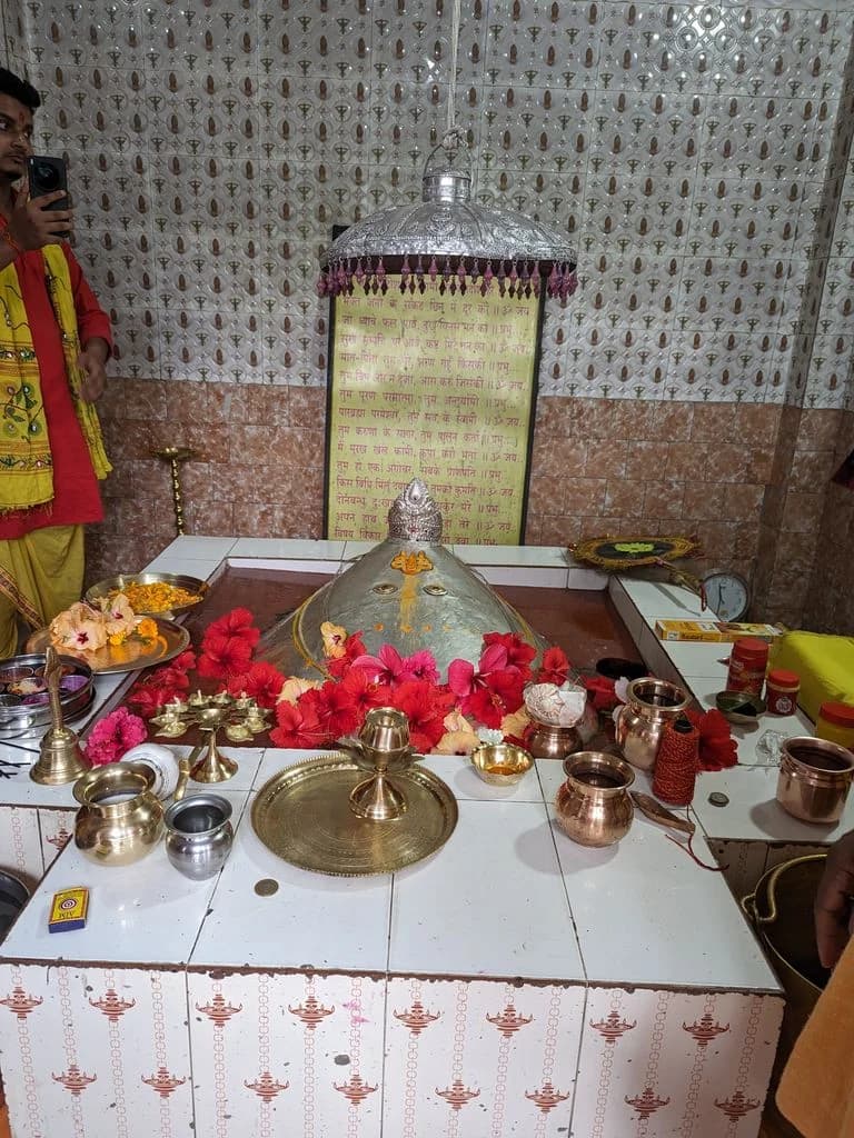 silkuri_baram_baba_mandir_1.jpg