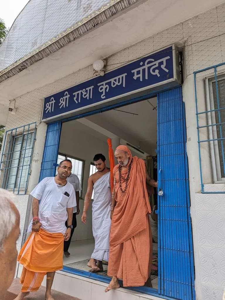 silkuri_baram_baba_mandir_6.jpg
