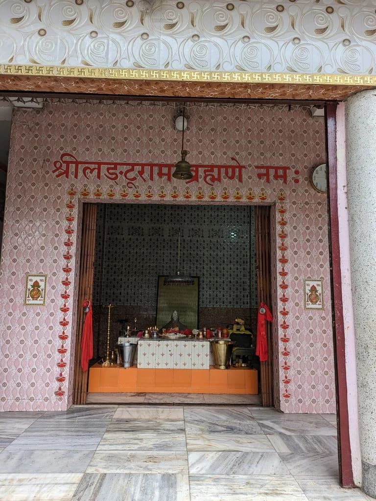 silkuri_baram_baba_mandir_8.jpg