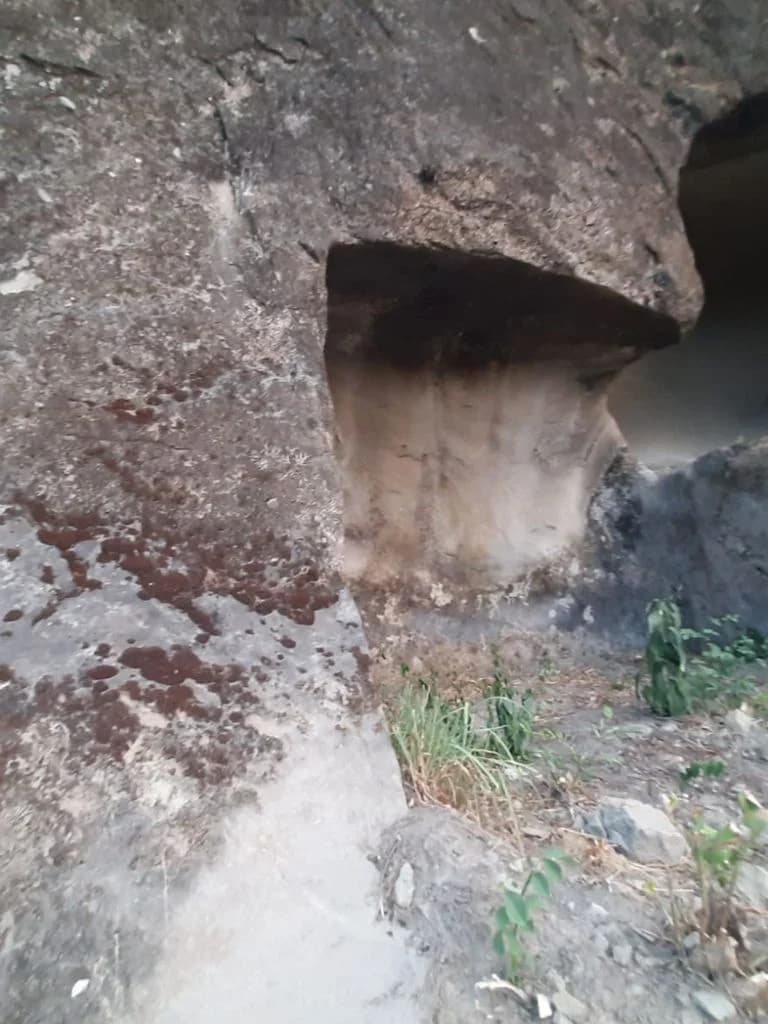 udhampur_pandava_caves_6.jpg