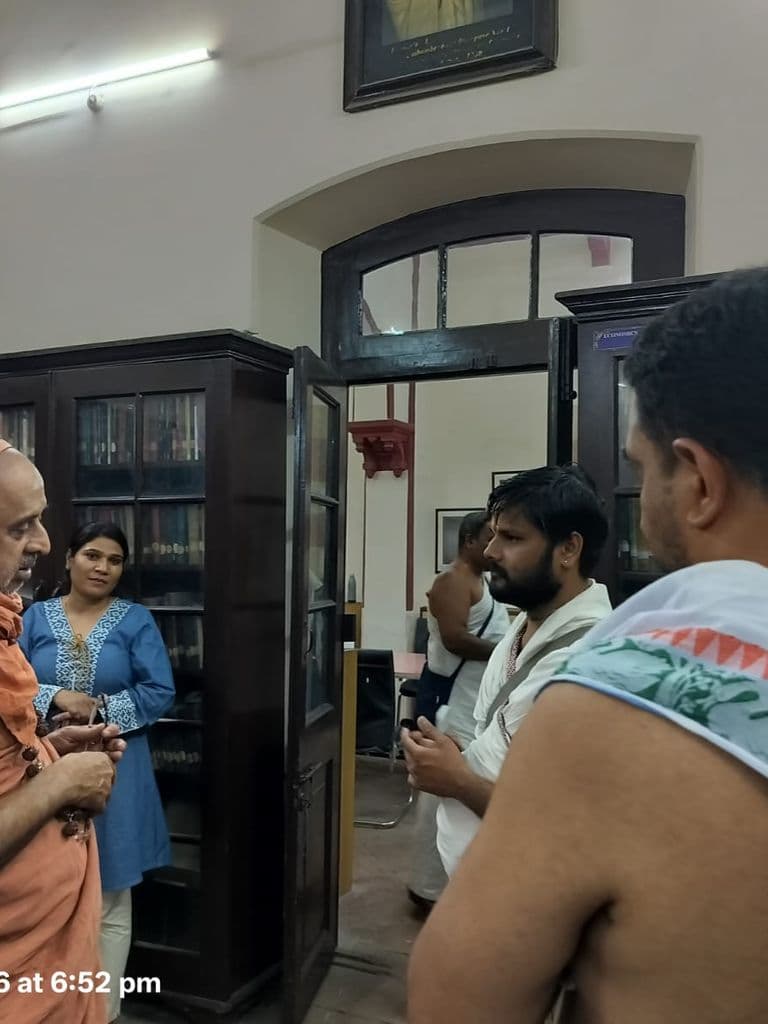ajmer_gandhi_bhavan_library_3.jpg