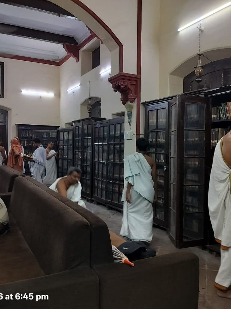 ajmer_gandhi_bhavan_library_4.jpg