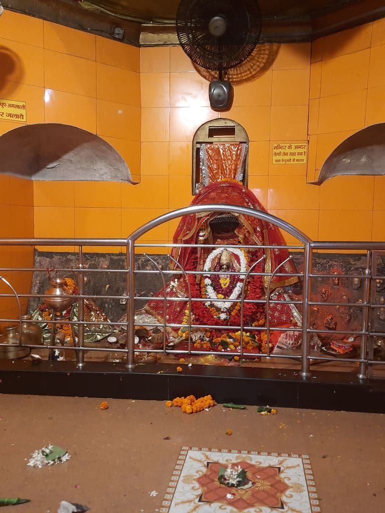 amethi_kalikan_mandir_2.jpg