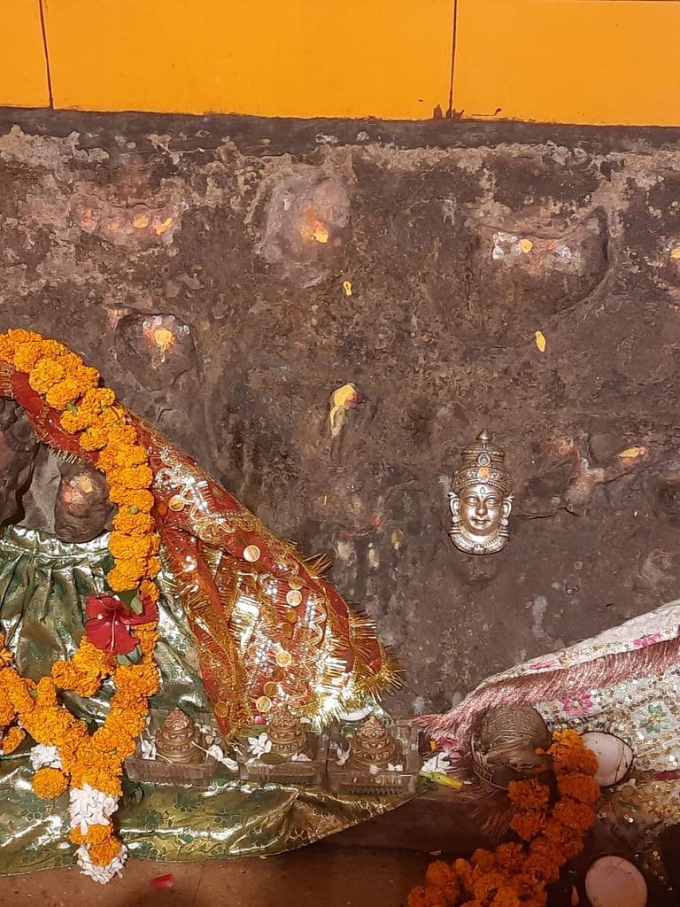 amethi_kalikan_mandir_5.jpg