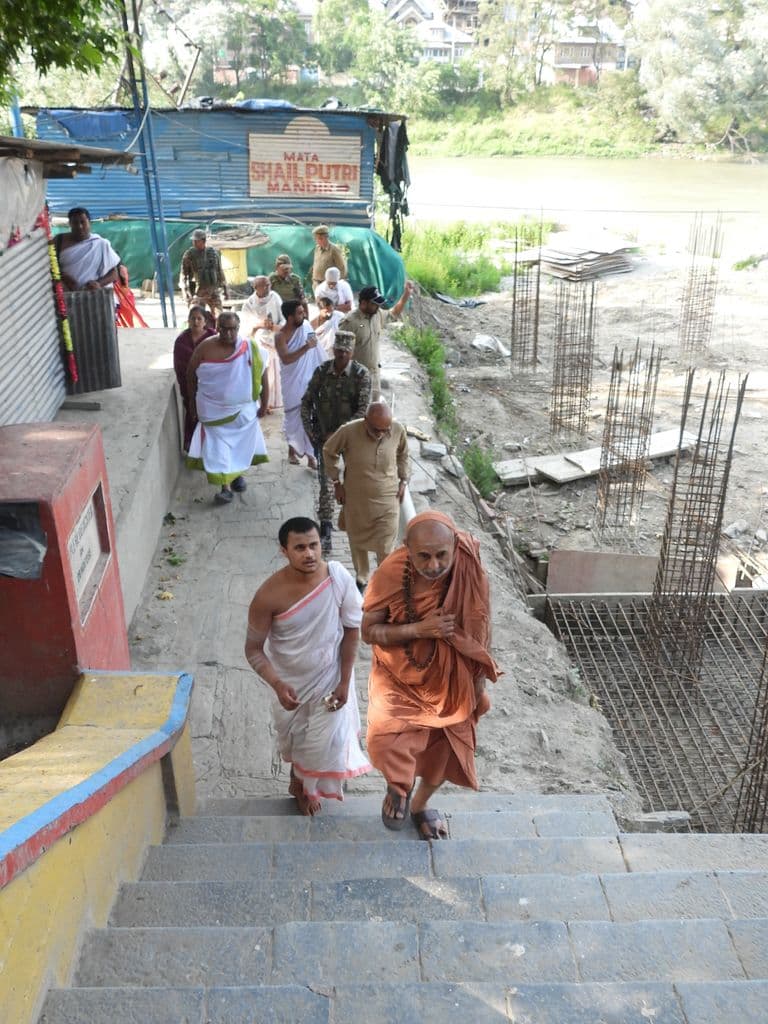 baramulla_shailaputri_devi_mandir_7.jpg
