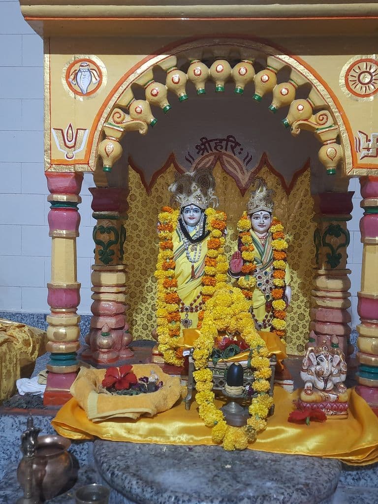 bhadohi_baikunth_dham_3.jpg
