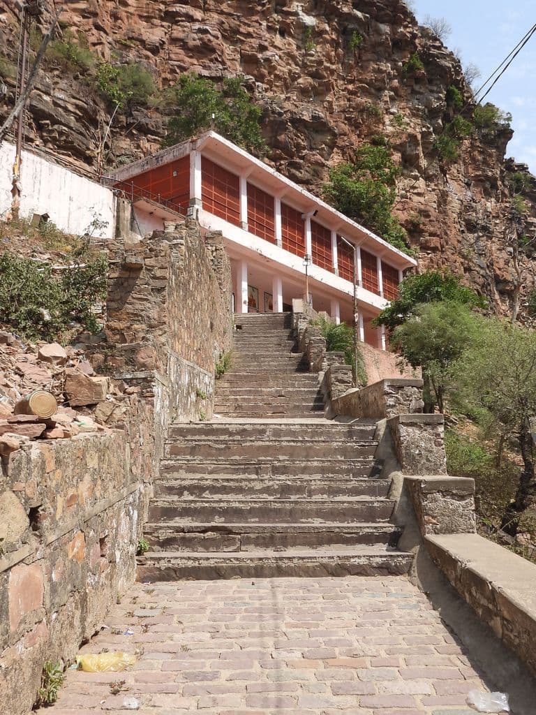 bundi_rameshwara_mahadev_mandir_6.jpg