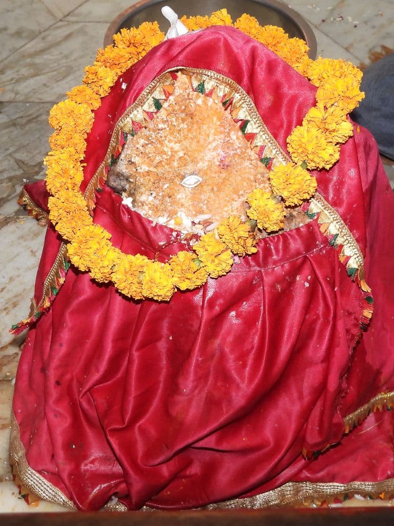 chaksu_sheetala_mata_mandir_6.jpg