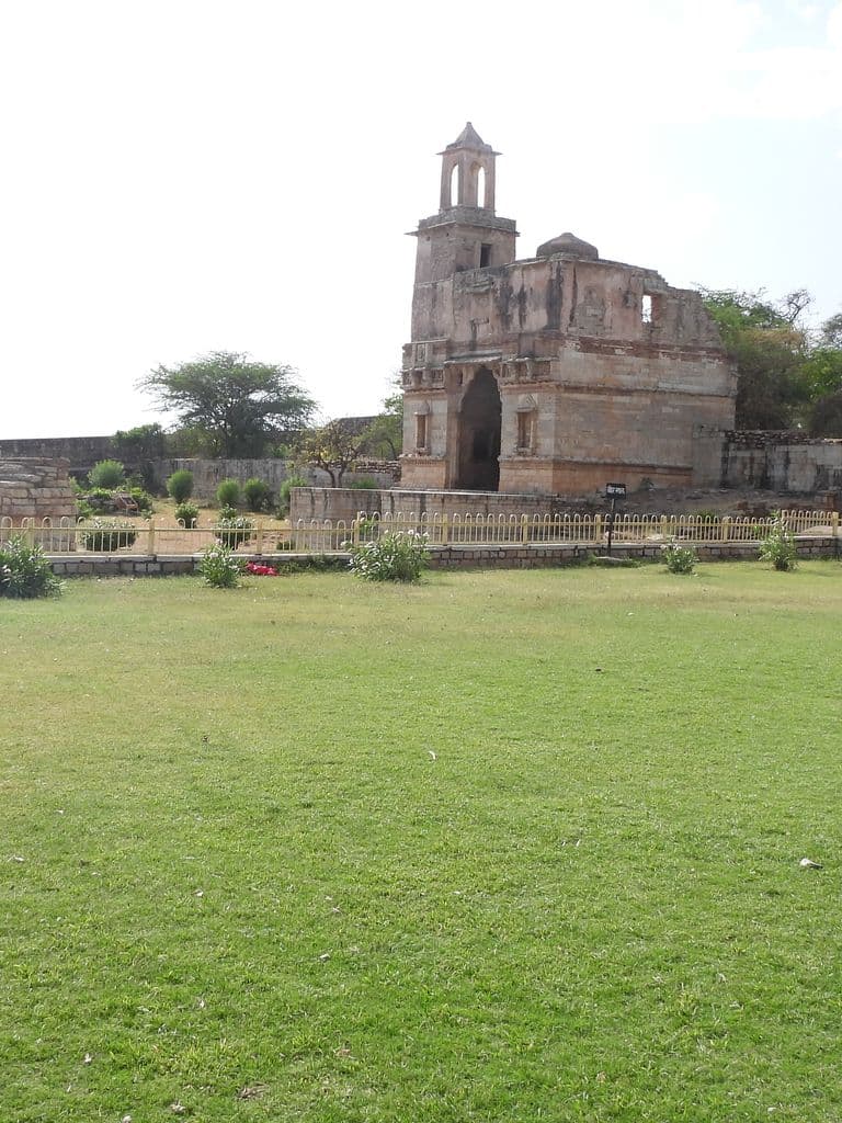 chittorgarh_samadhiswara_mahadev_mandir_7.jpg