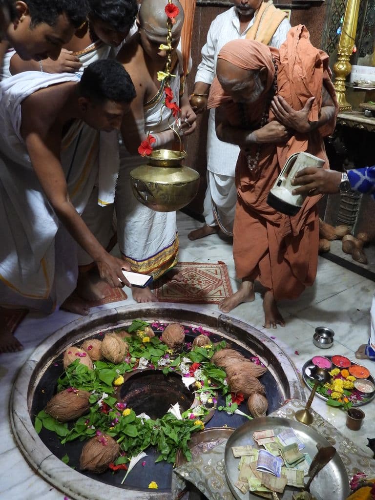 dakor_utkanteshwar_mahadev_10.jpg
