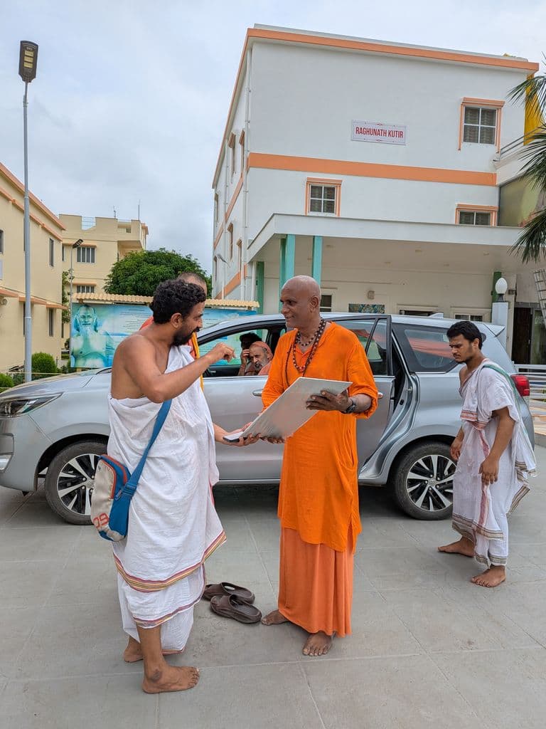 devghar_rikhia_ashram_12.jpg