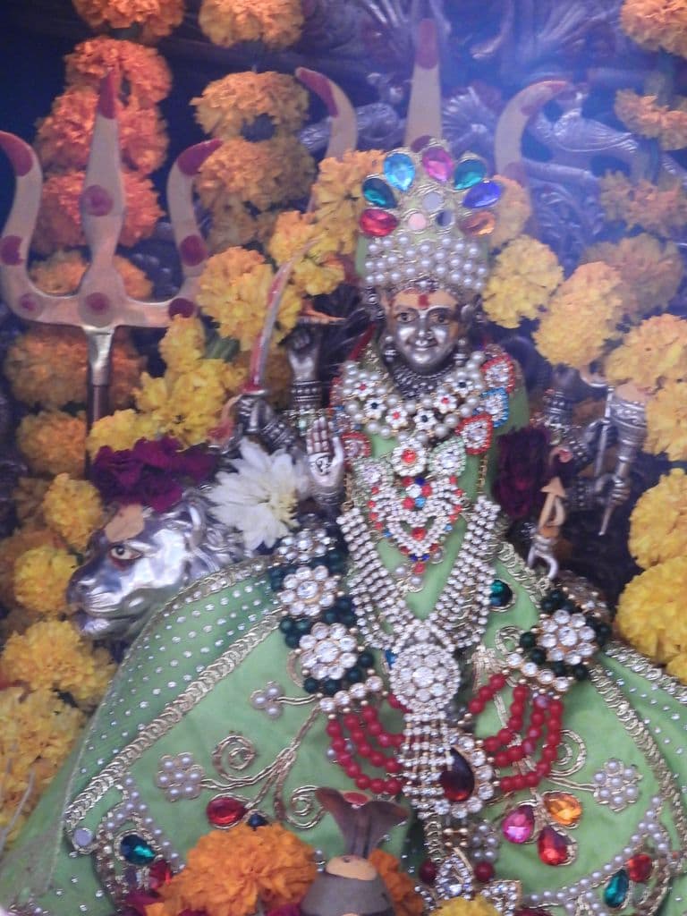 gabbar_hill_ambaji_13.jpg