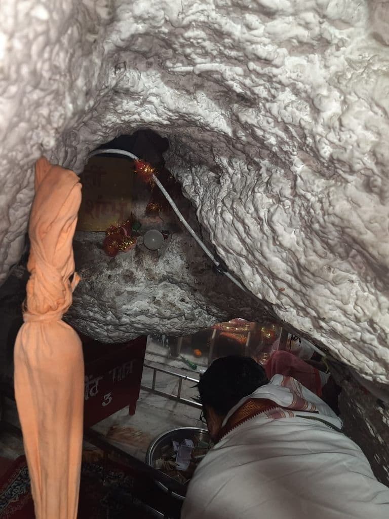 gauri_kund_mandir_2.jpg