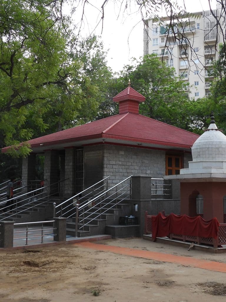 gurugram_prakash_puri_ashram_4.jpg