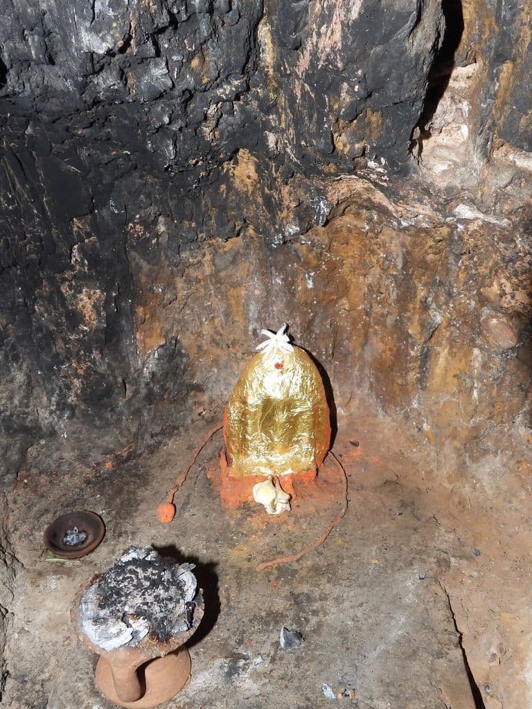 hinglaj_mata_gufa_mandir_4.jpg