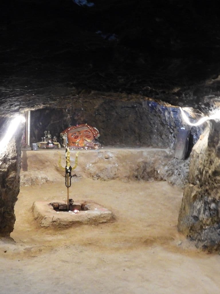 hinglaj_mata_gufa_mandir_9.jpg