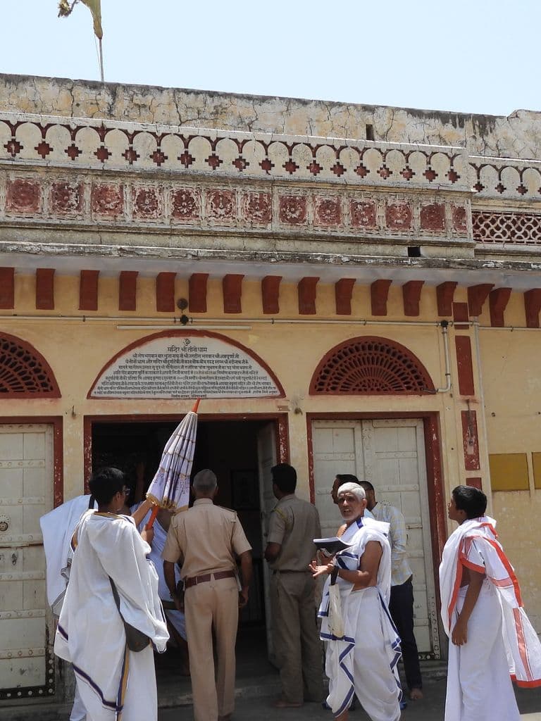 jaipur_badrinathji_mandir_4.jpg