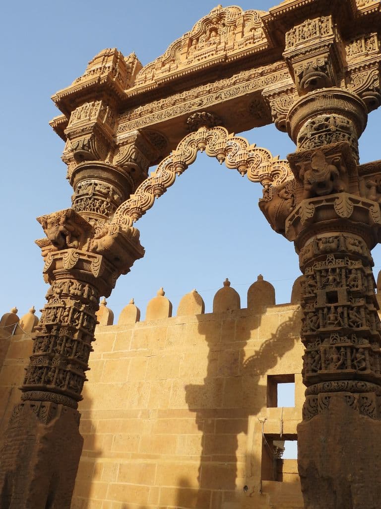 jaisalmer_sahasraphana_parshwanath_mandir_3.jpg
