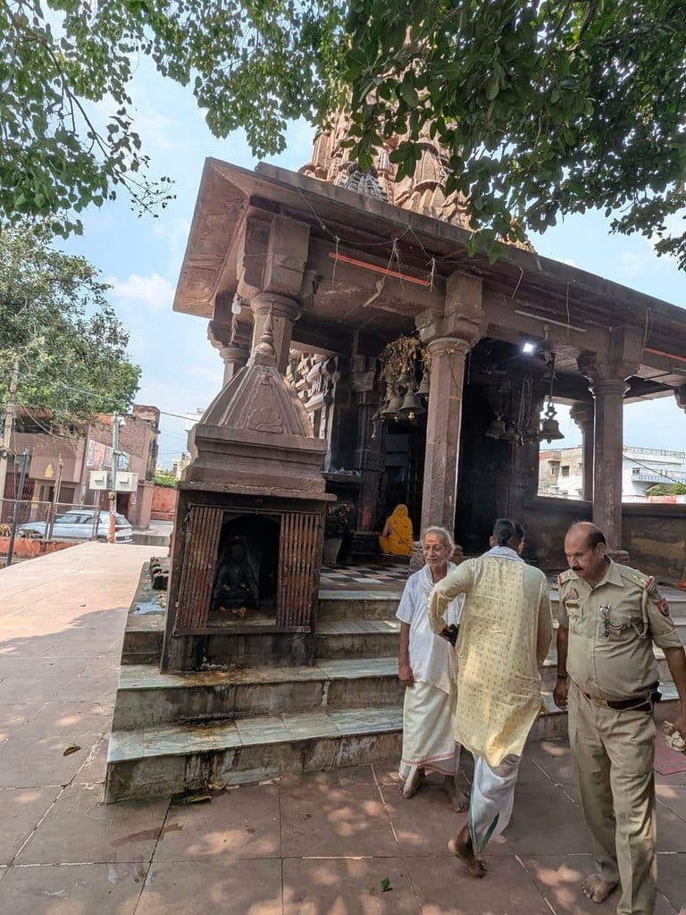 kandwa_kardameshwar_mahadev_mandir_5.jpg