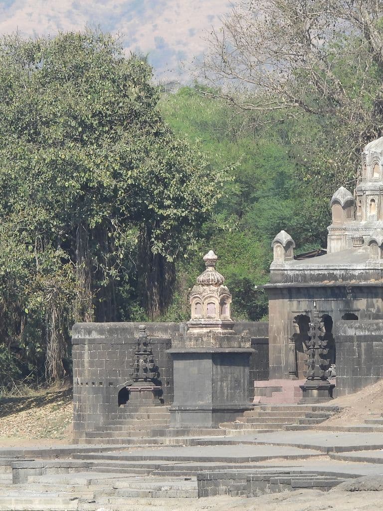 Kashi Vishweshwara Temple Mahuli Satara