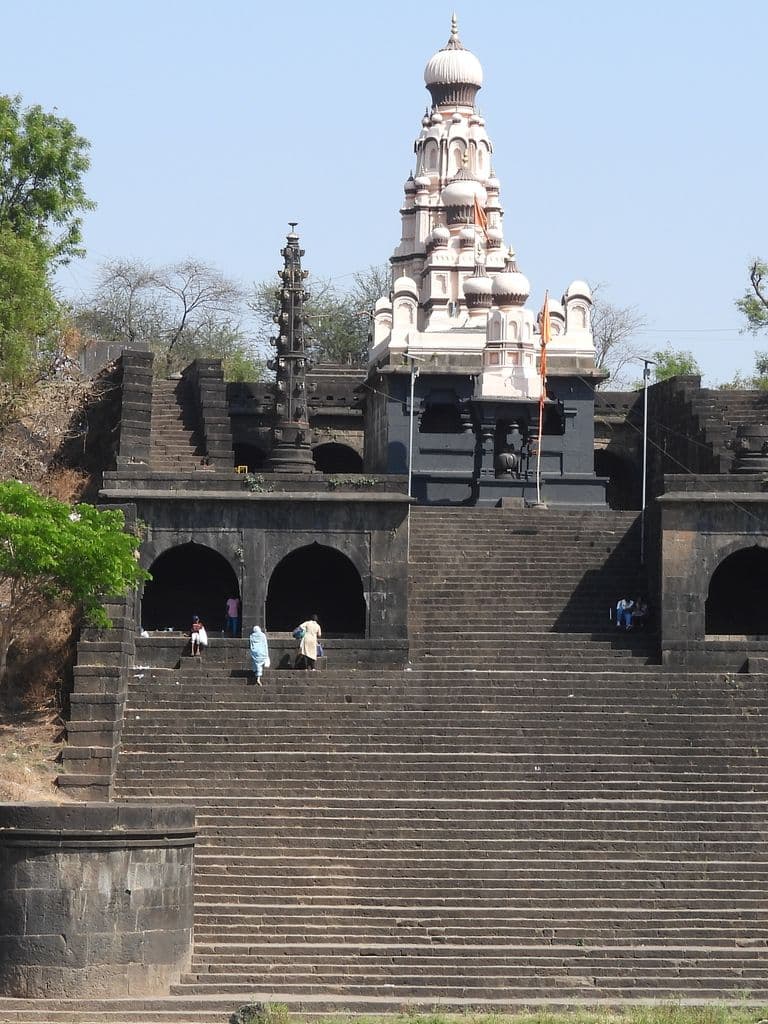 Kashi Vishweshwara Temple Mahuli Satara