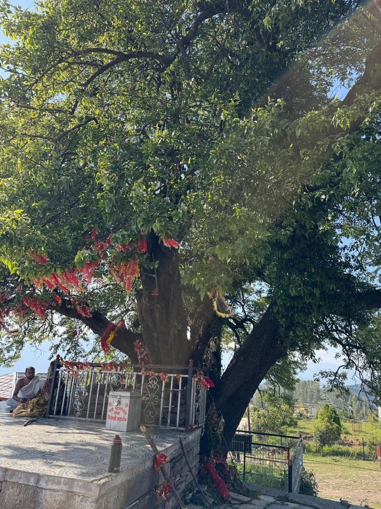 kharal_bijlimahadev_mandir_21.jpg