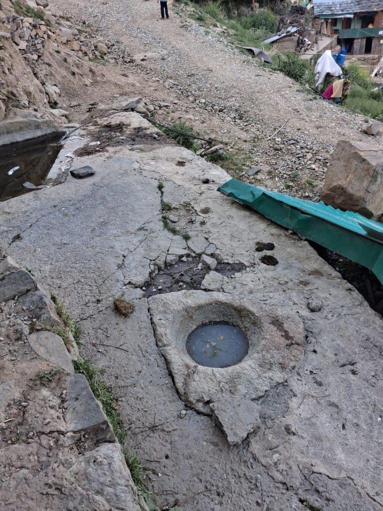 kharal_bijlimahadev_mandir_32.jpg
