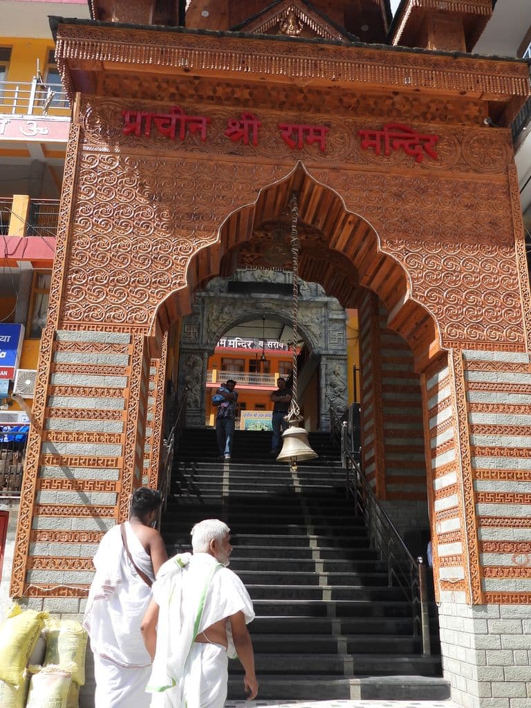 manikaran_shiva_mandir_14.jpg