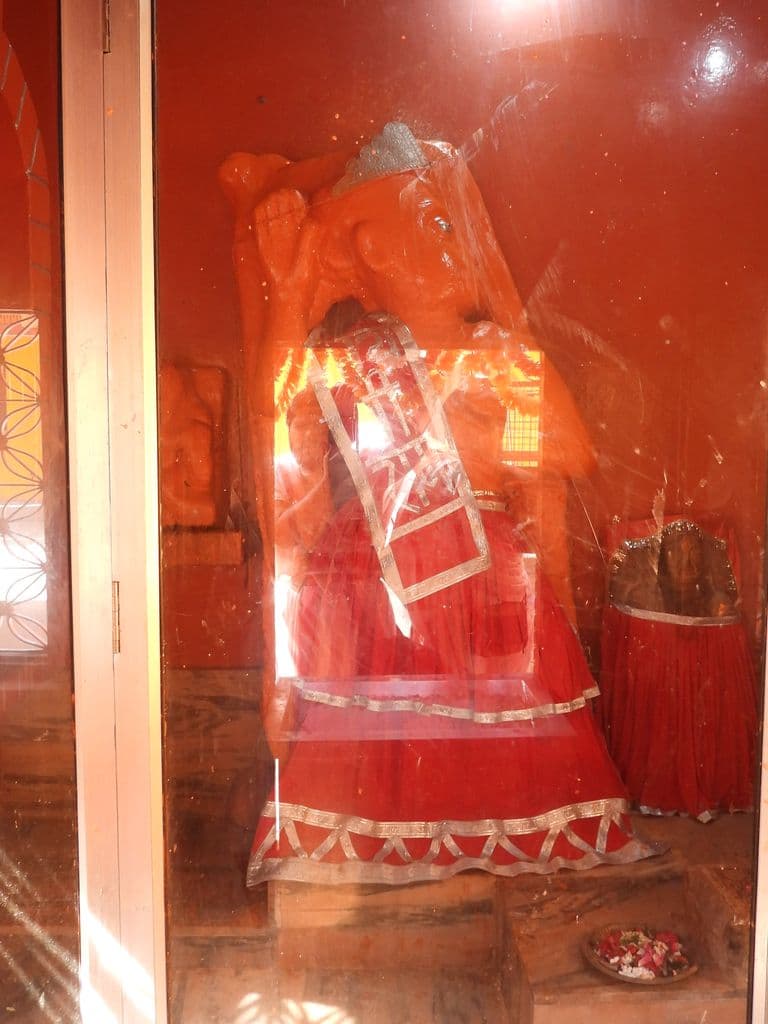 manikaran_shiva_mandir_17.jpg