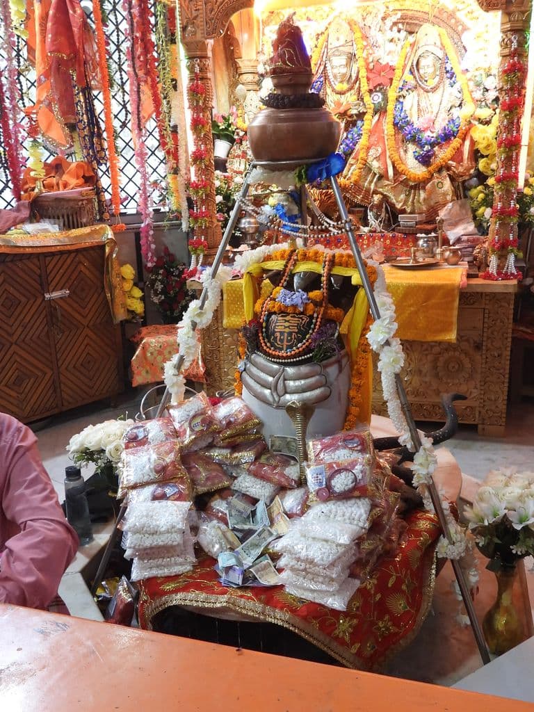 manikaran_shiva_mandir_23.jpg