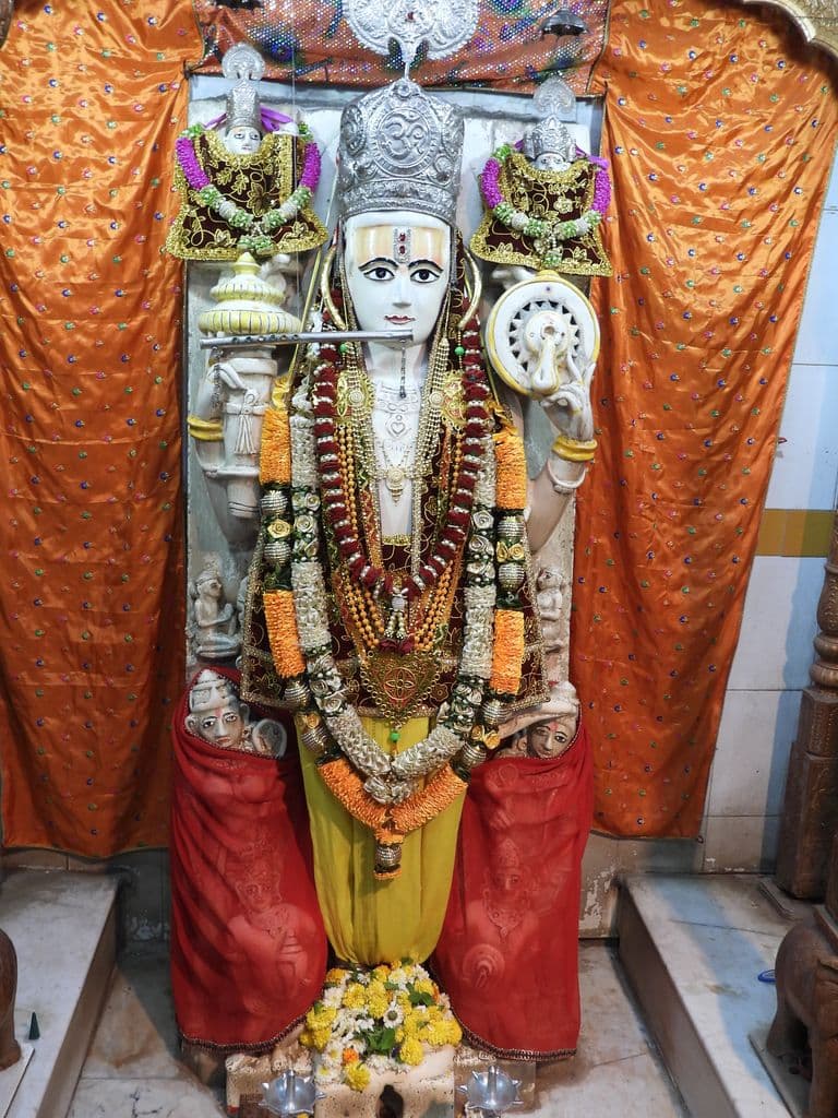 Shri Omkareshwara Vishnu Bhagwan Mandir - Shuklatirth