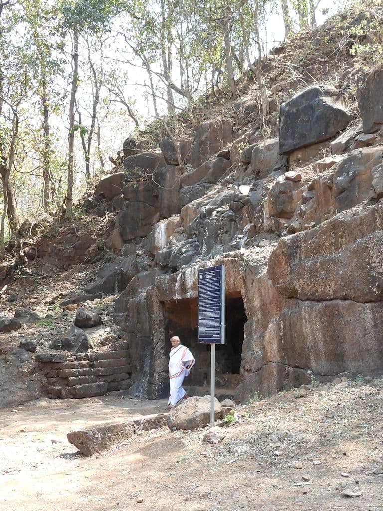 panhalakaji caves
