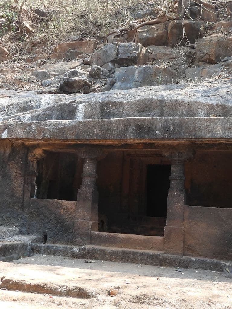panhalakaji caves