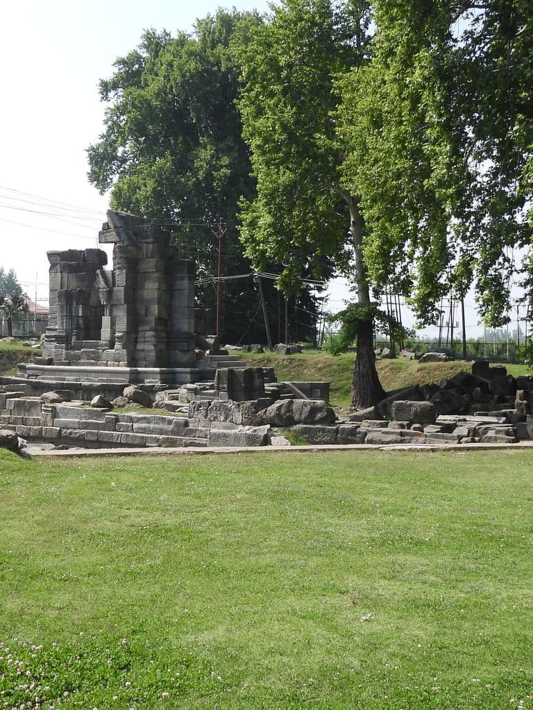 pattan_sugandhesa_mandir_30.jpg