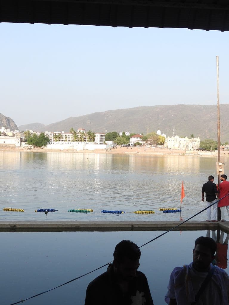 pushkar_sarovar_11.jpg