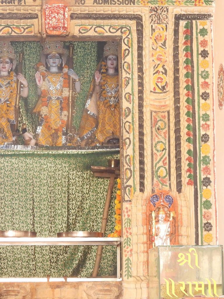 ramkund_ram_mandir_3.jpg