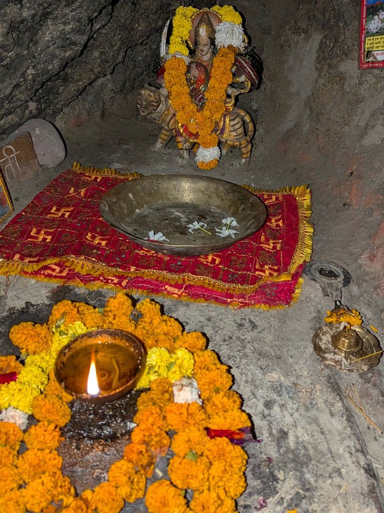 rishikesh_vasishta_gufa_11.jpg