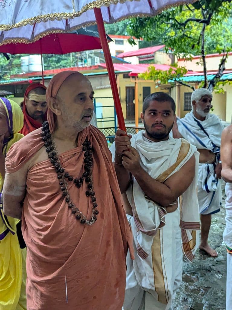 rishikesh_vasishta_gufa_4.jpg