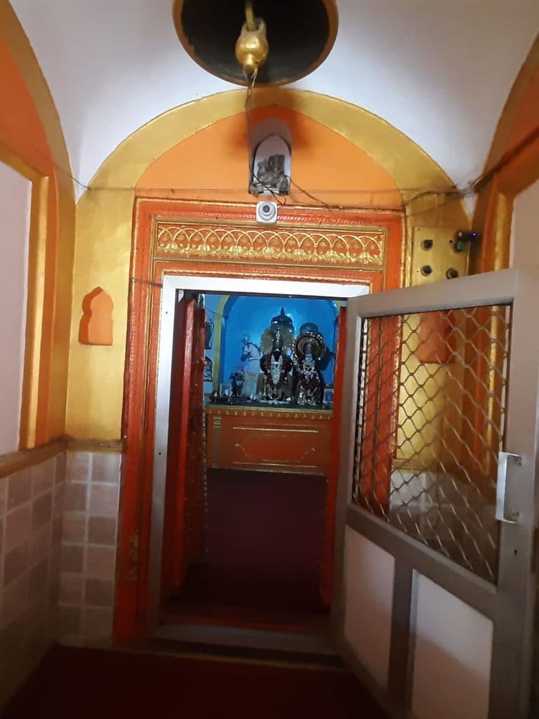 sambhal_prachin_kalki_mandir_6.jpg
